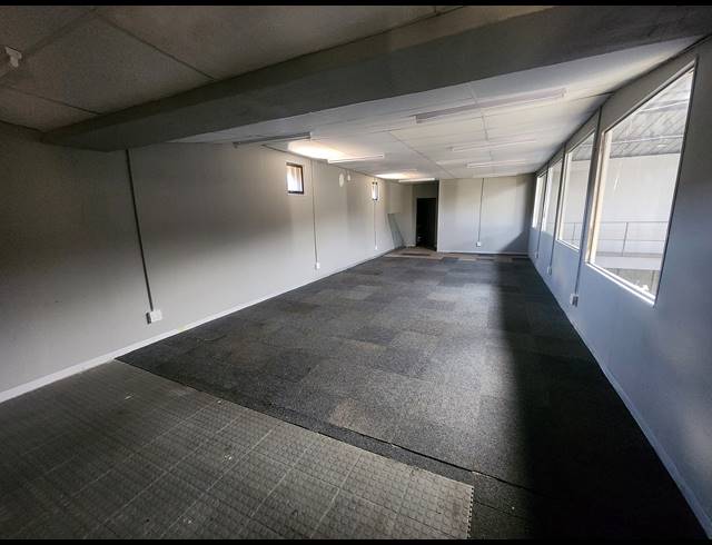1,200M² WAREHOUSE TO LET IN WADEVILLE